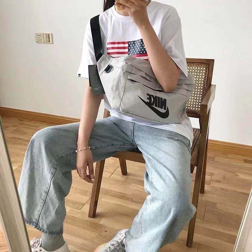 Túi đeo chéo Nike ngăn rộng thời trang năng động