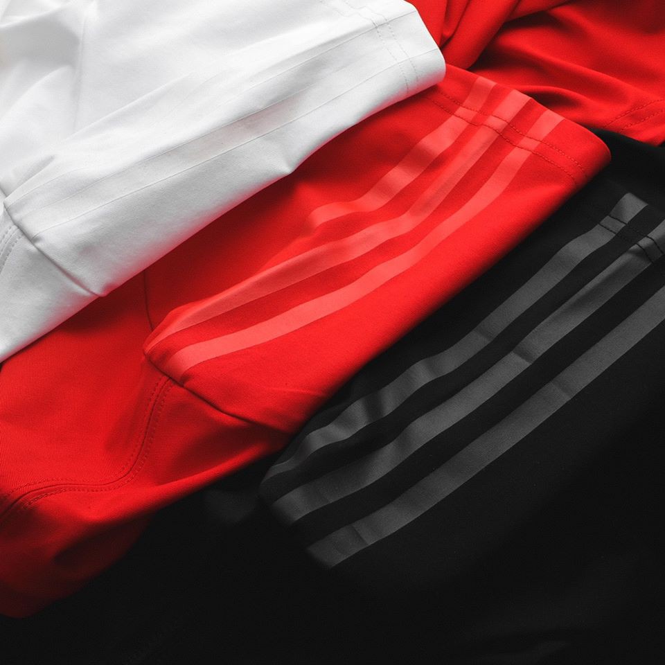 Áo Phông Nam Ba Màu Hình Thể Thao