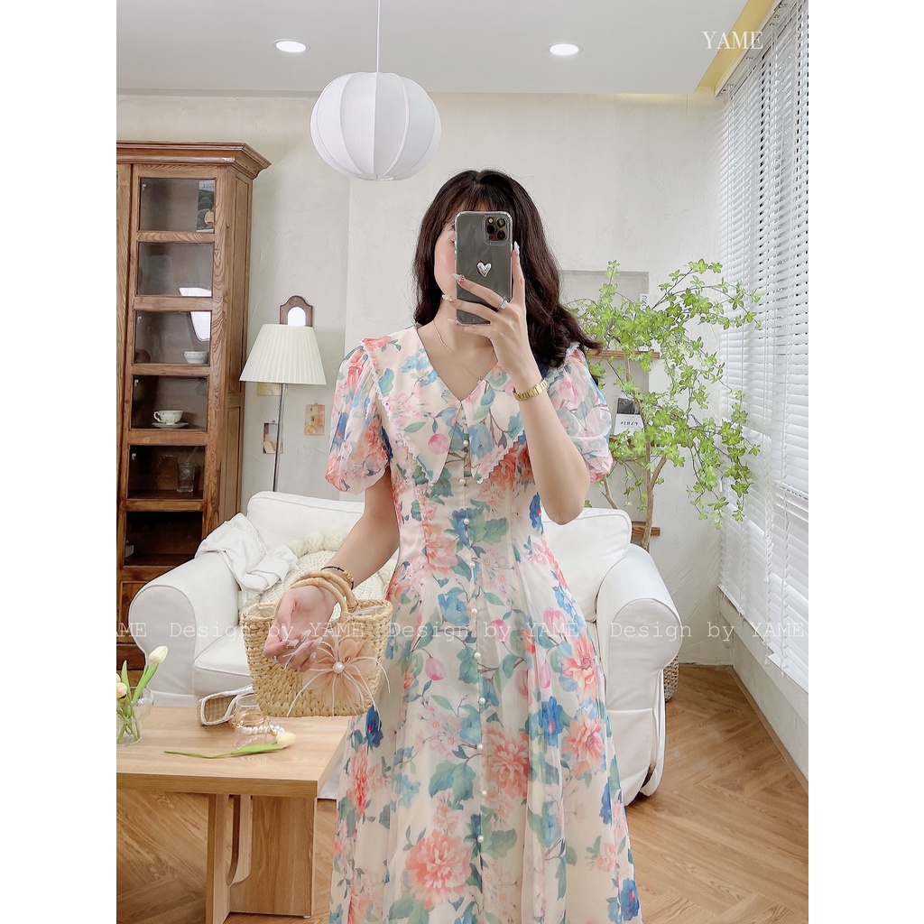 Váy đầm hoa nữ ngắn tay dáng dài cổ bèo đính cúc Lalya Dress trắng YAME