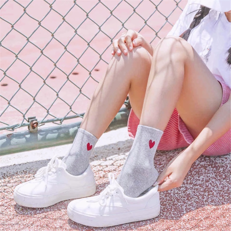 Vớ Cotton Dày Dặn Mềm Mại Thoáng Khí In Họa Tiết Trái Tim Dễ Thương Cho Nữ