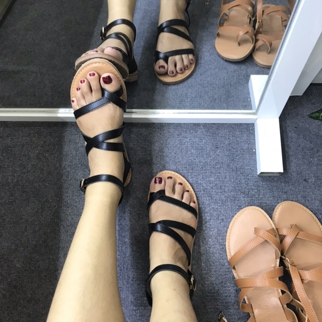 Giày sandal bệt tigish xỏ ngón quai chéo size 36