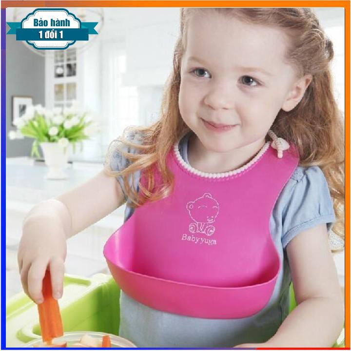 YẾM ĂN DẶM CÓ MÁNG NHỰA
