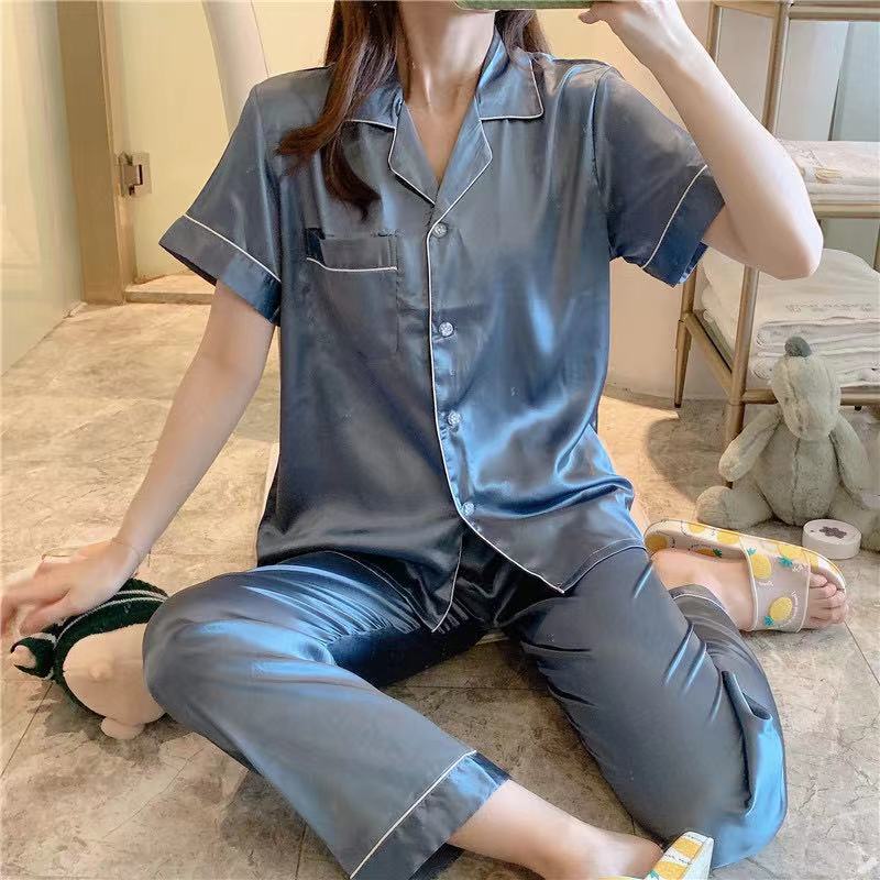 Bộ đồ ngủ mặc nhà vải lụa ngắn tay màu sắc đơn giản cho nữ