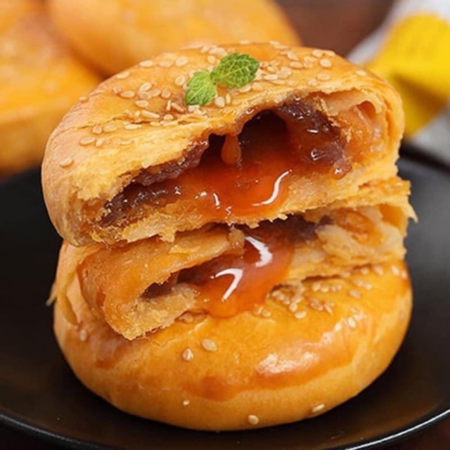 [ Hot - Sale ] Hộp 320gr Bánh 3Q ngàn lớp nhân trứng muối tan chảy