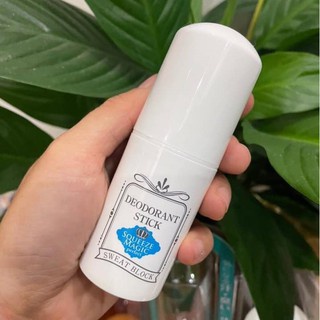 Lăn Khử Mùi Ngăn Mồ Hôi Đá Khoáng Squeeze Magic Deodorant Stick Nhật Bản 19g