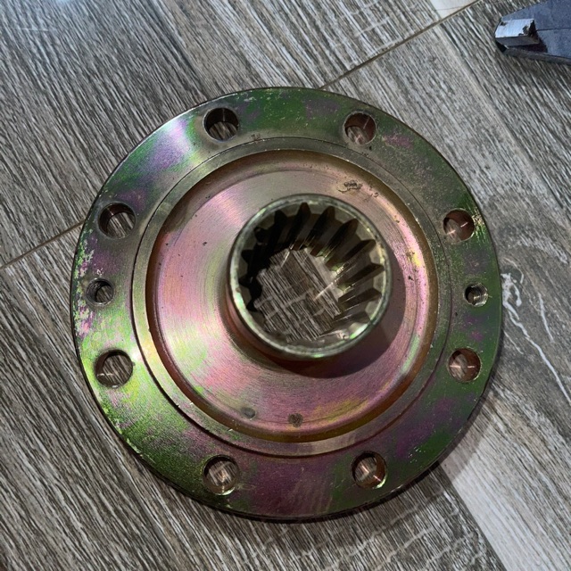 Sản phẩm gia đình làm: Combo 4 Mặt bích láp 16R 2,5 tấn cổ trong then lỗi 3,2cm vành ngoài bích 13,8cm