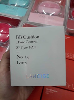 Hộp phấn nước BB Cushion Pore Control SPF50+ PA+++