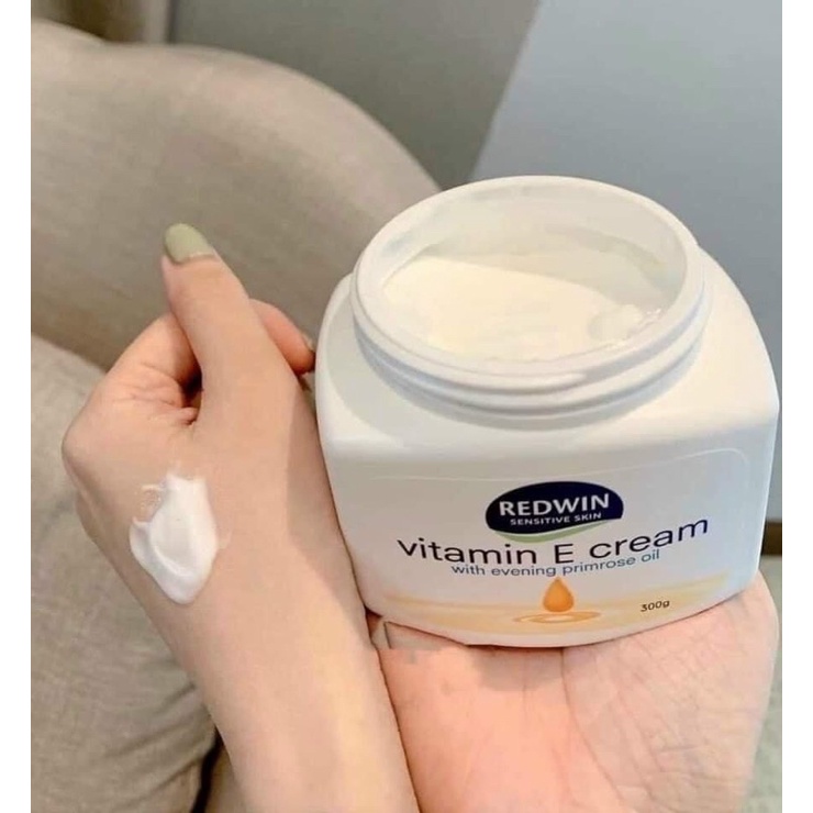 Kem Dưỡng Da Mềm Mịn Redwin Vitamin E Cream hộp 300g Của Úc