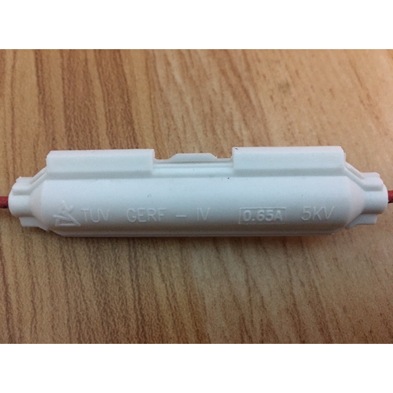 Cầu chì cao áp lò vi sóng 0.65A-5kV
