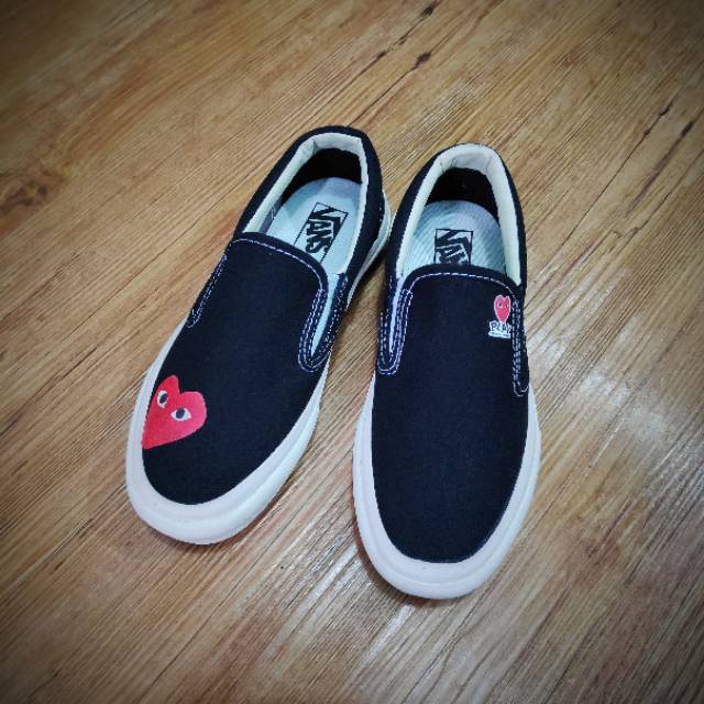 Giày Vans Slip On Og Phối Màu Đen Trắng Cá Tính Trẻ Trung