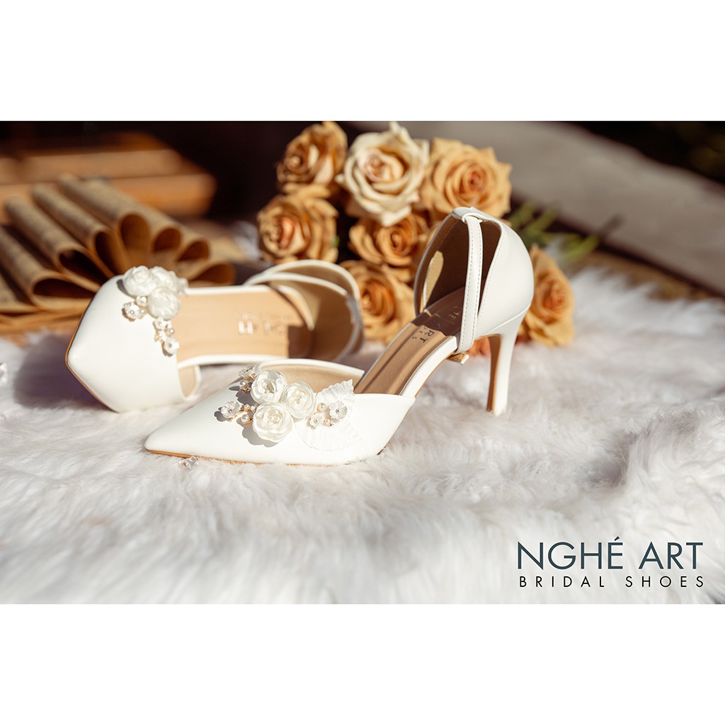 Giày cưới Nghé Art quai ngang đính hoa 216-08