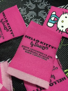 Mác quần áo Hello Kitty(50 mác)