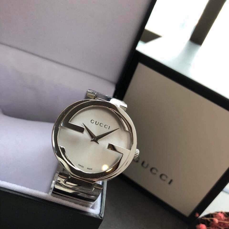 Đồng Hồ Nữ Gucci Interlocking Silver YA133308