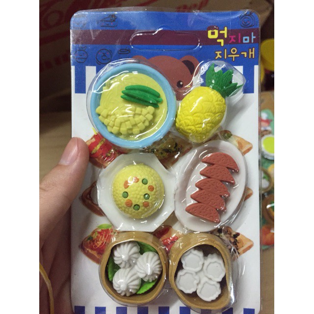 Vĩ gom tẩy đủ món thức ăn