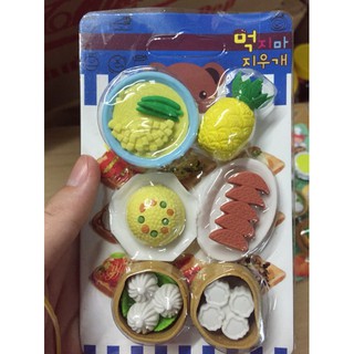 Vĩ gom tẩy đủ món thức ăn