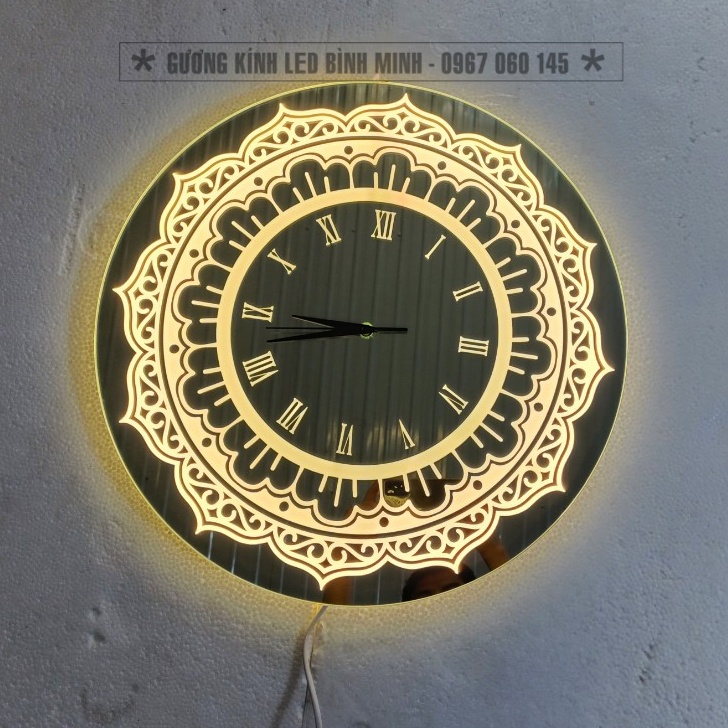 Đồng hồ treo tường trang trí - phong cách Mandala có đèn led