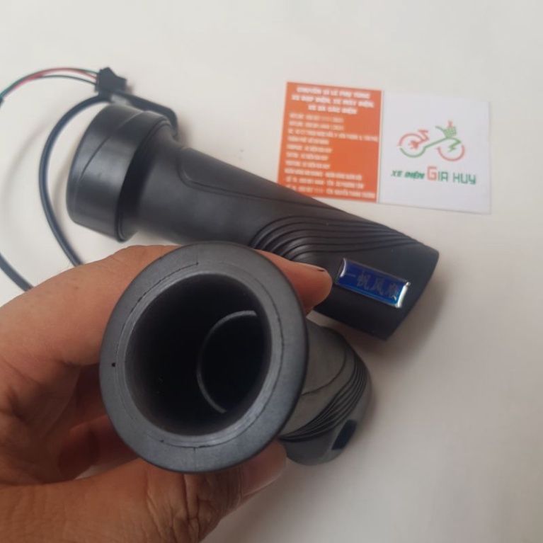 TAY GA ĐEN KHÔNG NÚT XE ĐẠP ĐIỆN XE ĐIỆN HUY
