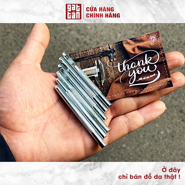 Đục lỗ thắt lưng da Gạt Tàn Store