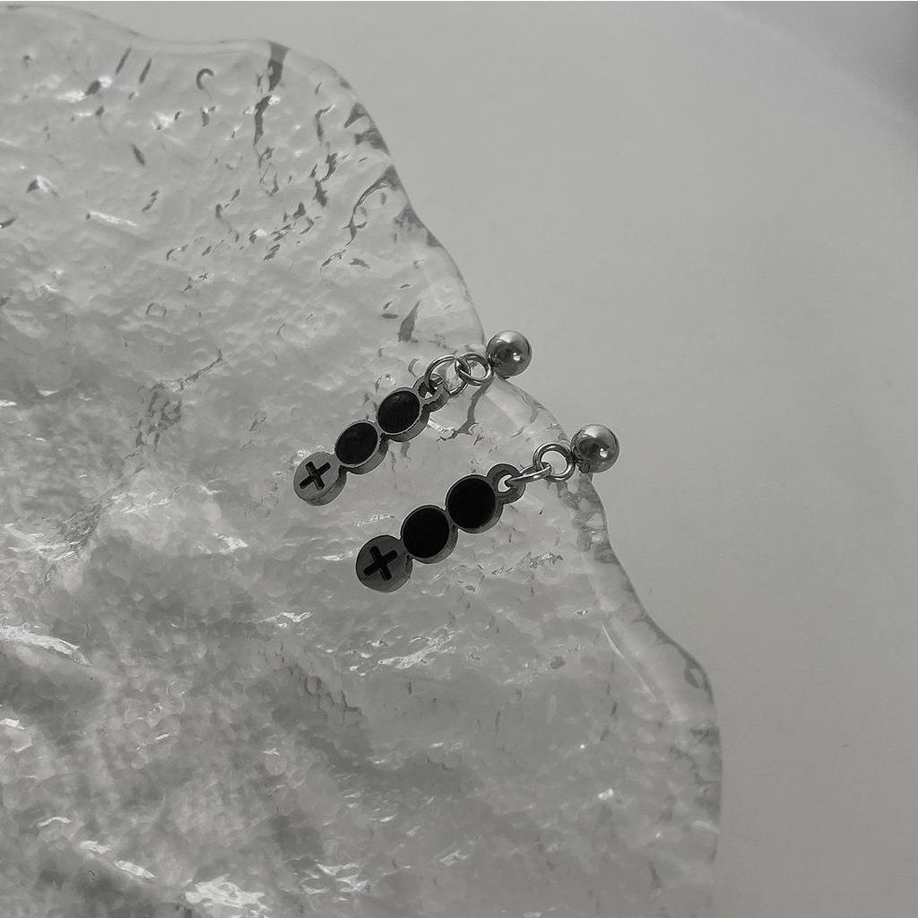 Khuyên Tai Nhỏ Hình Tròn Màu Đen  191020Khuyên Tai Thời Trang Hàn Quốc Độc Đáo