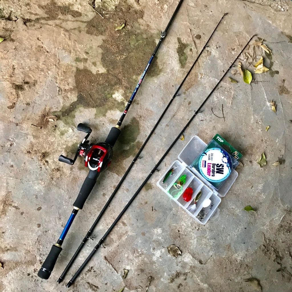 Bộ cần câu lure Fishing Cat ngọn M và ML ,máy ngang câu lure Black Red tải cá 7kg