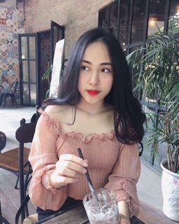 ÁO TRỄ VAI BÁNH BÈO