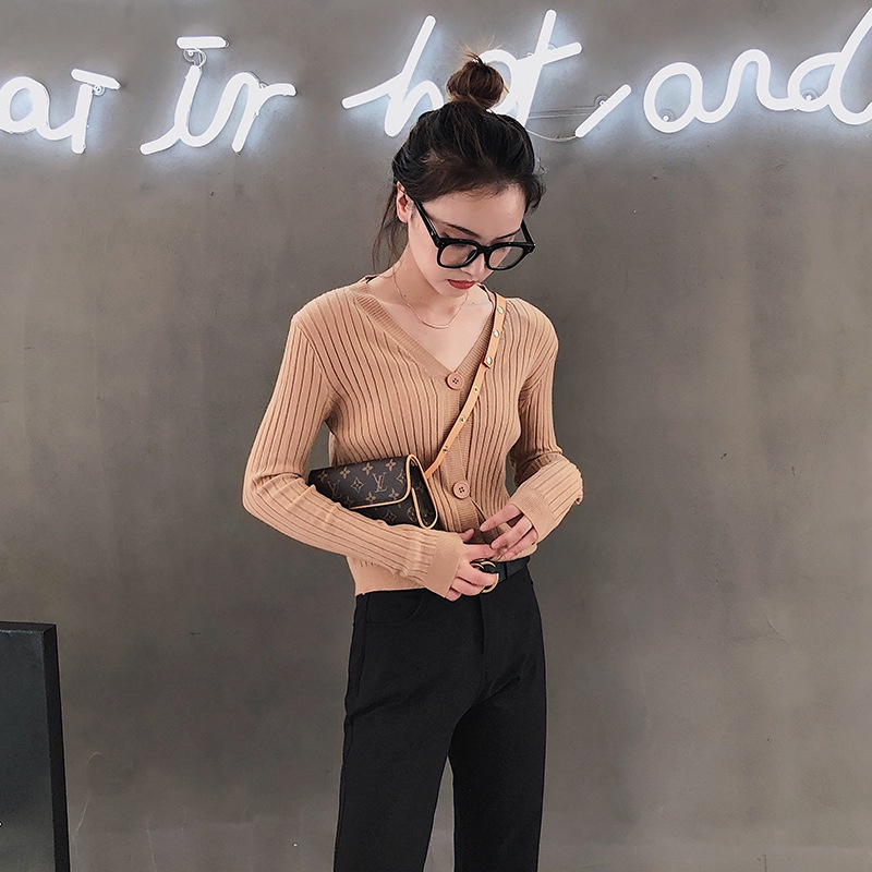 Áo len gân FUHO Fashion áo len basic cổ V dài tay khuy cài dày dặn 031