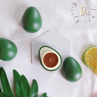 Tẩy Da Chết Môi Chiết Xuất Bơ Và Đường Đen Skinfood