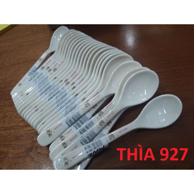 Thìa 927 - 1 Muỗng nhựa Fip ăn dặm cho Bé Kichilachi (Made in Japan) - Size Trung