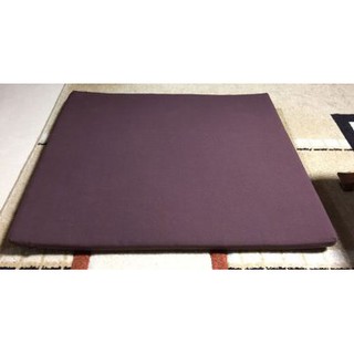 Tọa cụ (Nệm vuông ngồi thiền)