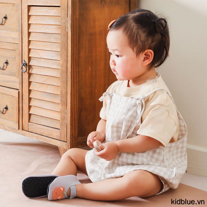 Giày Vớ Tập Đi Chống Trượt Cho Bé
