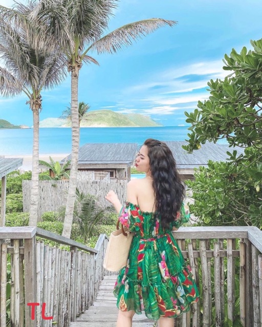 Váy voan tơ trễ vai