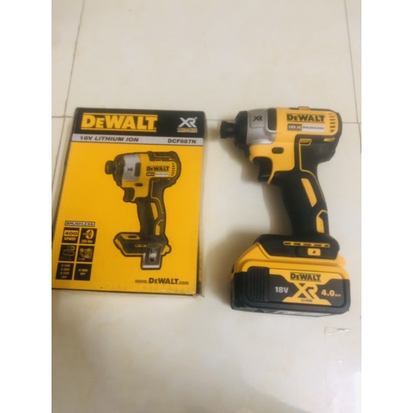 Trọn bộ máy khoan pin Dewalt  887 chính hãng