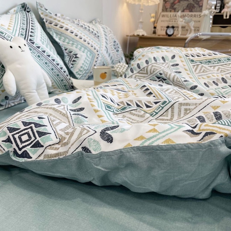 Bộ chăn ga gối Poly nhập khẩu chần ruột bông dày mẫu thổ cẩm xanh Decor Home