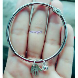Kiềng tay inox bàn tay
