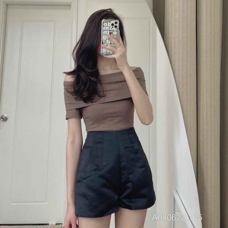 ÁO TRỄ VAI CROPTOP