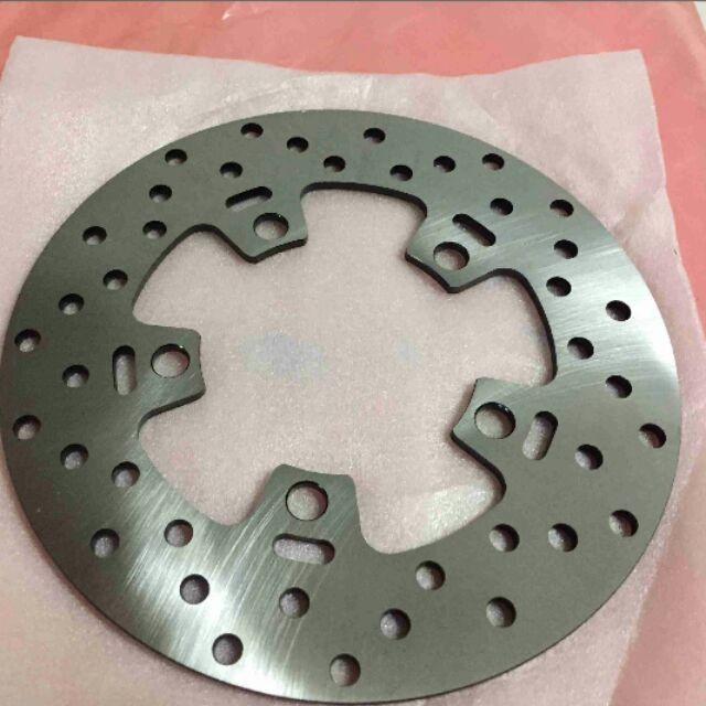 Dĩa thắng sau Exciter 150 Yamaha