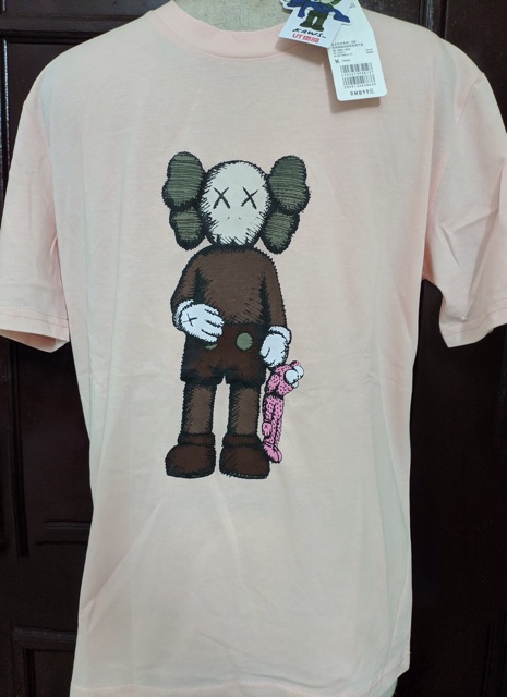 [CÓ SẴN] SALE Áo phông Kaws x Uniqlo Hè 2019