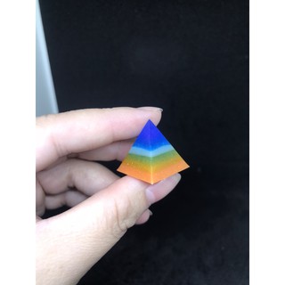 Kim tự tháp năng lượng Orgonite decor