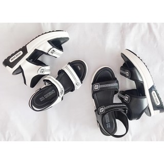 Giày sandal nữ trắng đen đế độn cá tính, năng động đi học, đi chơi