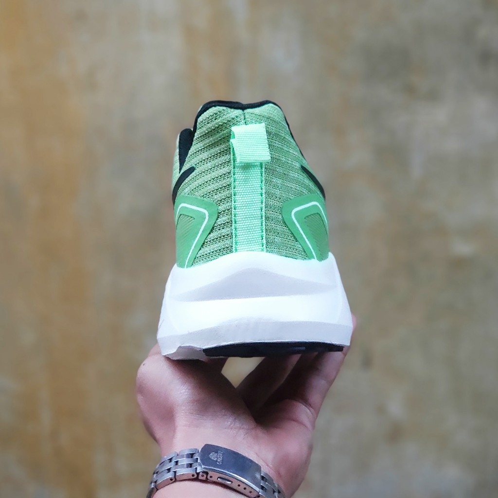 Giày thể thao nam đẹp