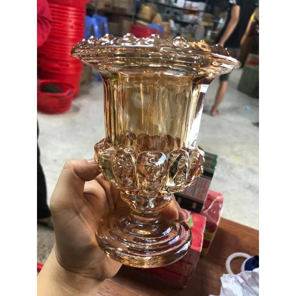 Lọ thủy tinh đựng phật thủ