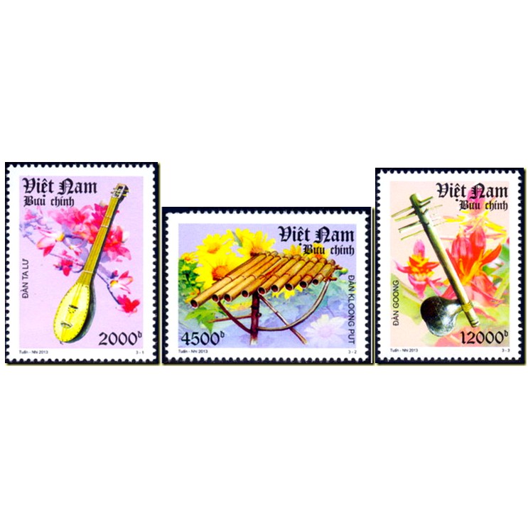 Tem sưu tập MS 1037 Tem Việt Nam Nhạc cụ dân tộc 2013 ( 3 tem )