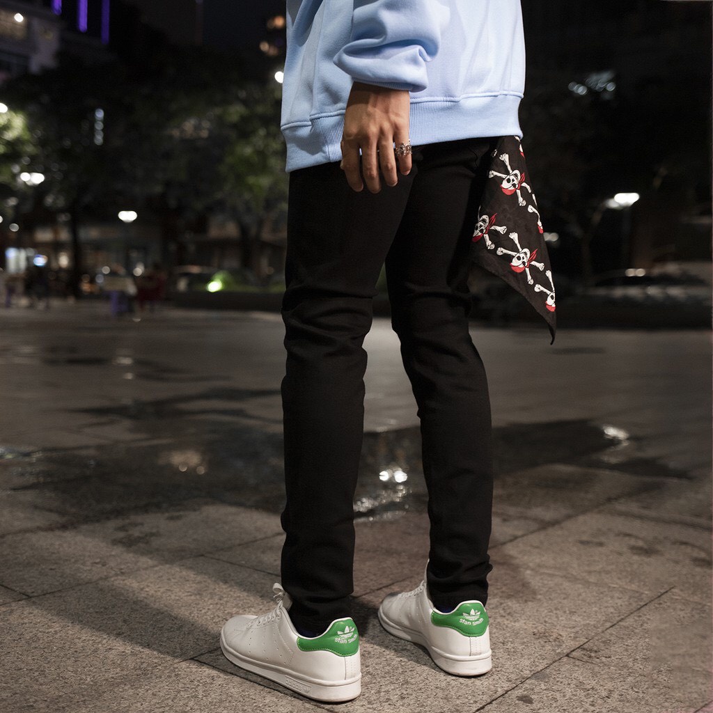 [FreeShip + Xả Khỏ] Quần Jean Nam Đen Trơn Vải Co Giãn, Không Phai Màu Dáng Skinny Trẻ Trung Năng Động - J01 | BigBuy360 - bigbuy360.vn