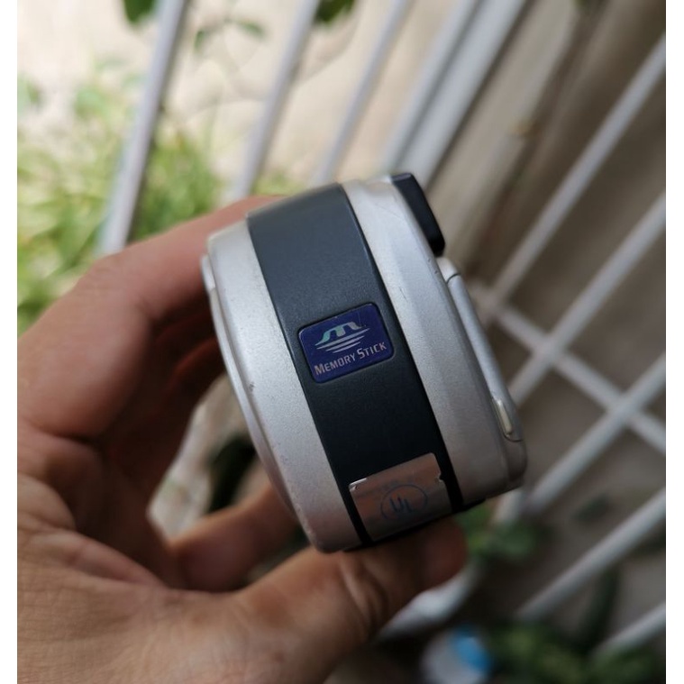 Máy ảnh PnS digital Sony DSC P31 vintage huyền thoại