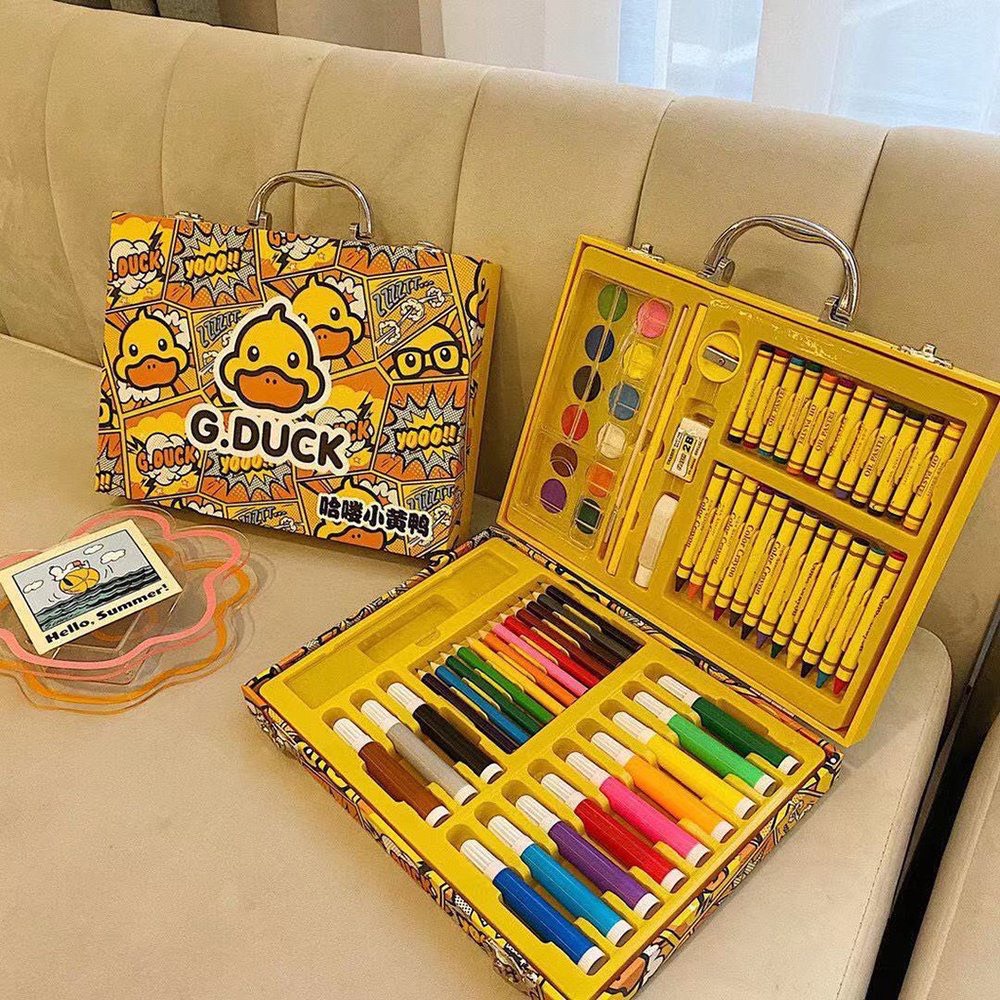 Hộp tô màu vịt vàng - Vali Gduck 67 chi tiết