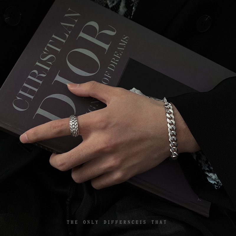 Nhẫn nam nữ tròn Asta Accessories màu bạc thời trang chất Titan đẹp đơn giản không gỉ - Nhẫn Vảy Rồng