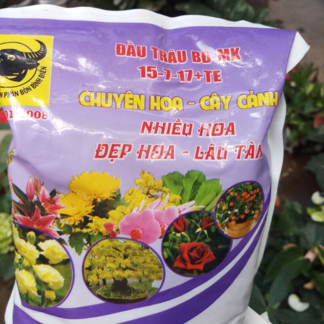Phân bón Đầu Trâu NPK chuyên cho hoa, cây cảnh 15-7-17 TE