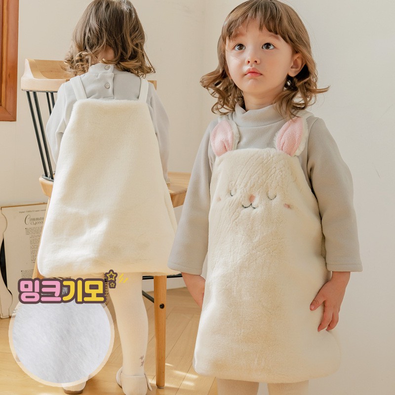 Váy bé gái Hàn Quốc Bebezoo dài tay _ Yếm thỏ bông trắng