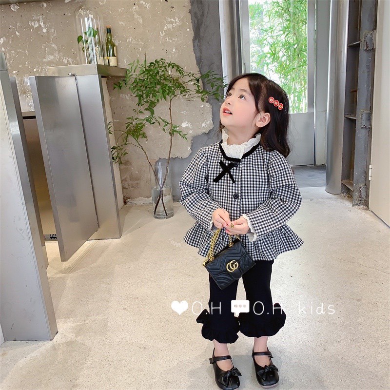 Bộ quần áo sơ mi cổ bèo cho bé gái K079