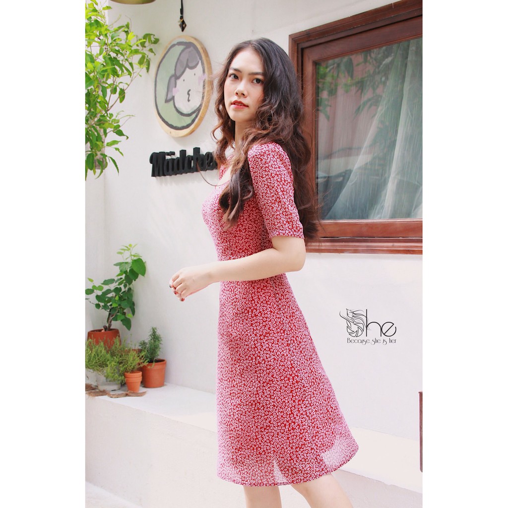 Holly Dress - Đầm hoa cổ vuông tay ngắn | SDX88